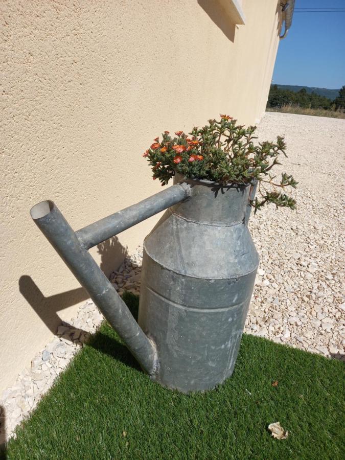 A Ventoux Yourte Monieux Ngoại thất bức ảnh