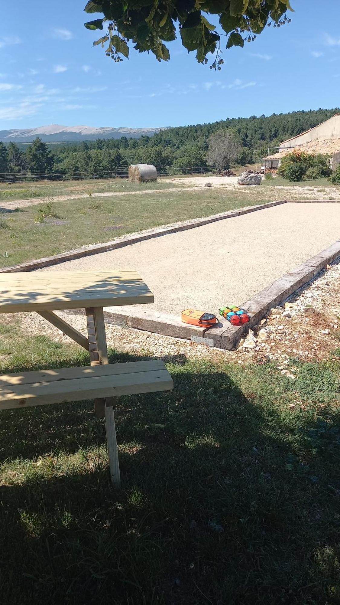 A Ventoux Yourte Monieux Ngoại thất bức ảnh